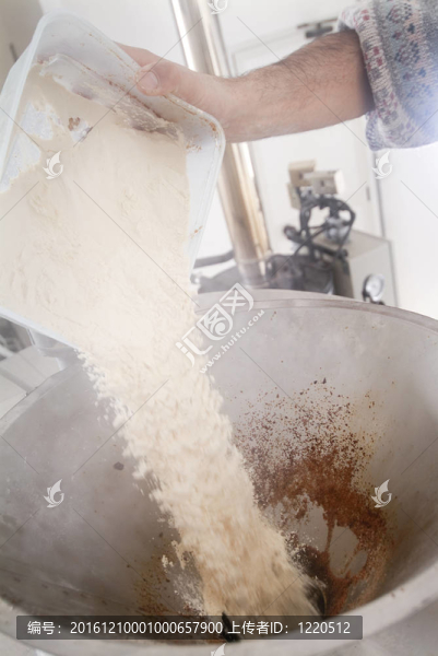布魯爾將香料中仍