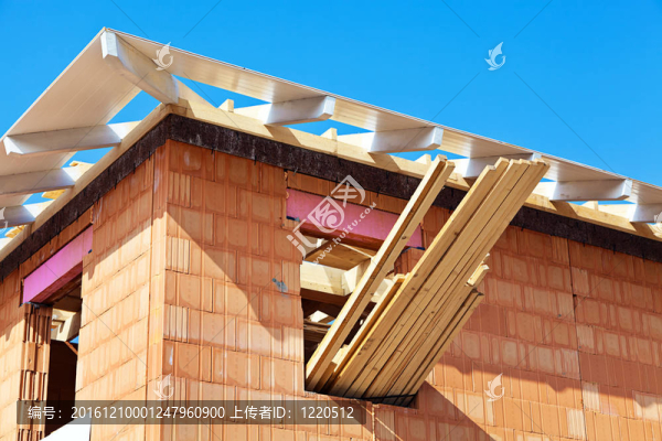 房屋的遺址和建筑外殼