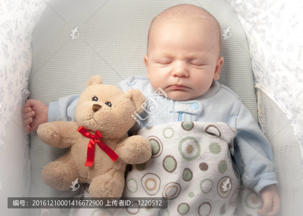 熟睡的嬰兒