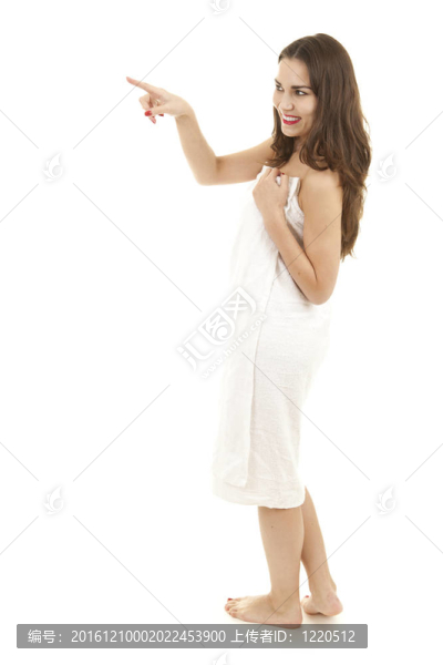 向前沖的女子；全長(zhǎng)；白色背景