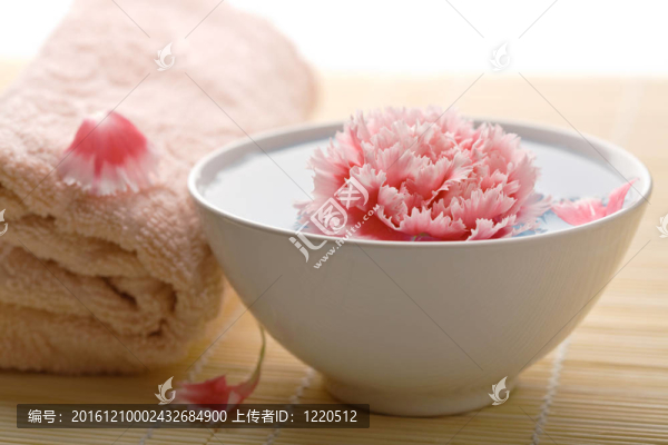 身體護理-毛巾和花碗