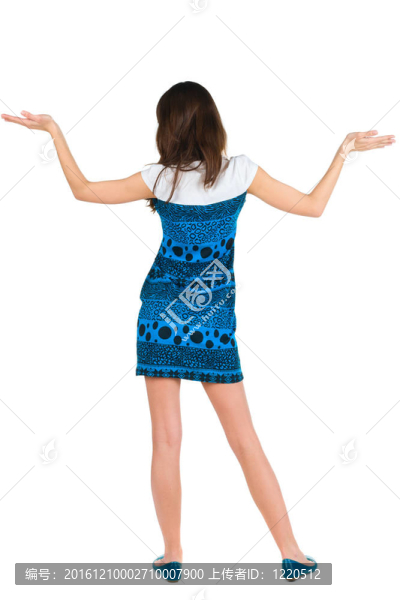 驚訝的黑發(fā)女人舉手后視圖。