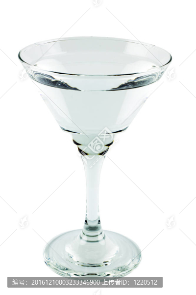 空酒杯孤立在白色透明
