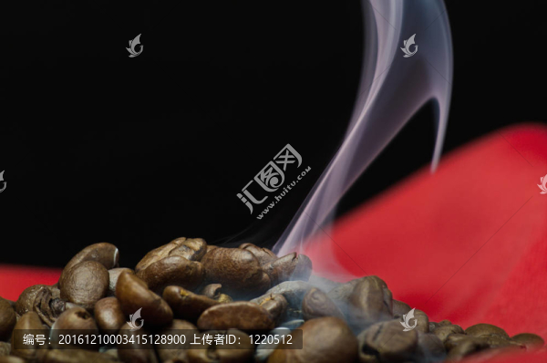 蒸咖啡豆靠近紅絲