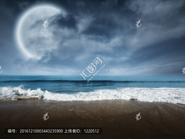 幻想海灘場景與大月亮