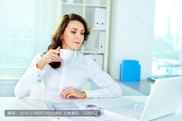 女士在辦公室