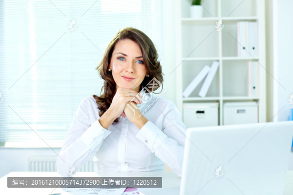 畫像的女商人