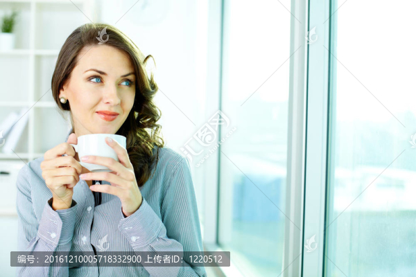 辦公室漂亮女孩