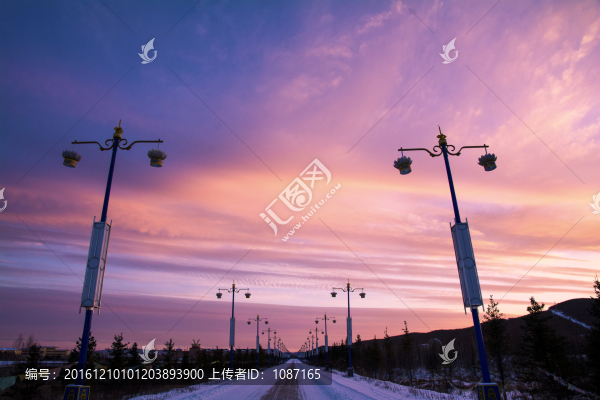 夕陽(yáng)無(wú)限好