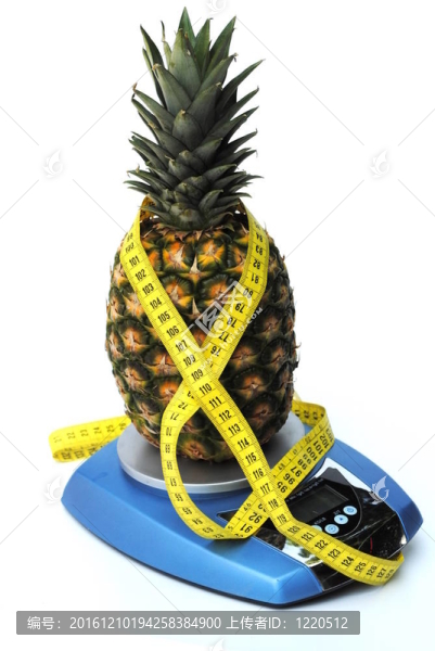 用卷尺菠蘿