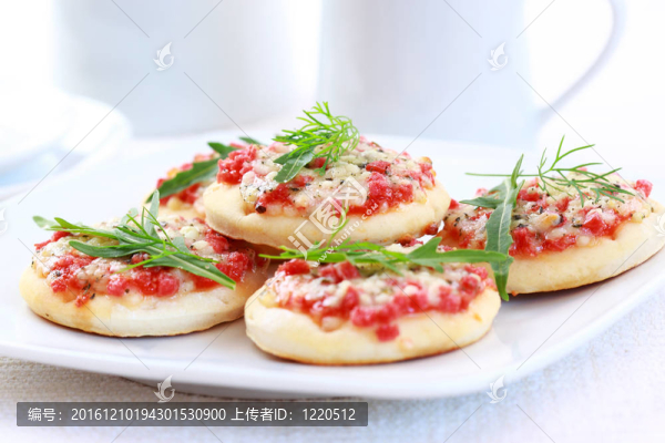 小蛋糕作為開胃菜