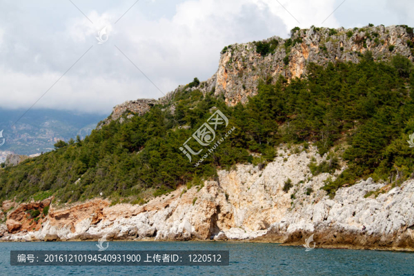 土耳其的巖石和地中海