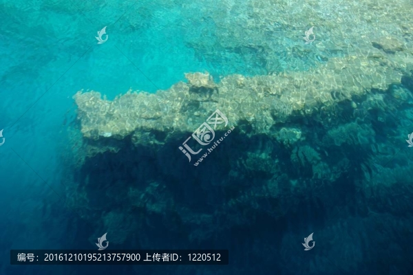 對(duì)水下Kekova城遺址片段