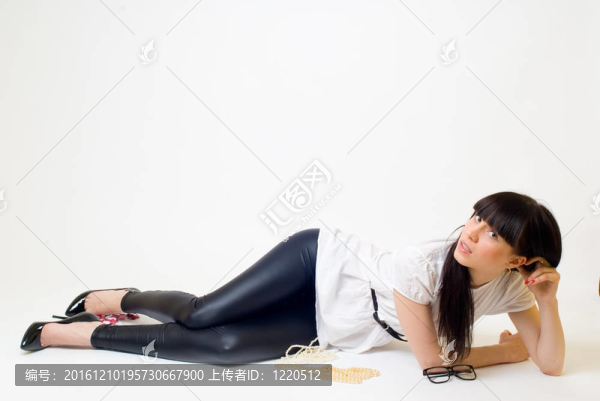 女人與珠