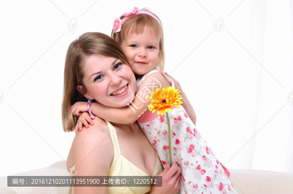 媽媽和她的小女兒