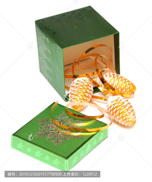 圣誕禮品盒和圓錐體