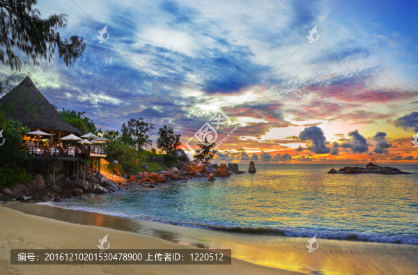日落海灘熱帶咖啡館