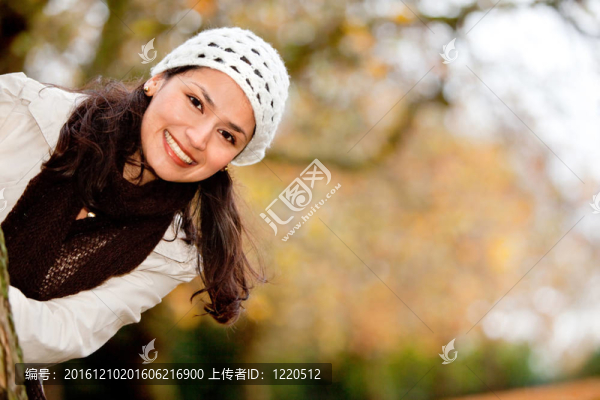 公園里的女人