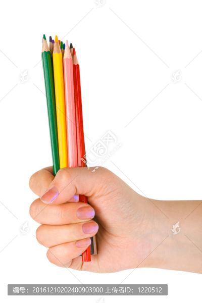 用彩色鉛筆的手