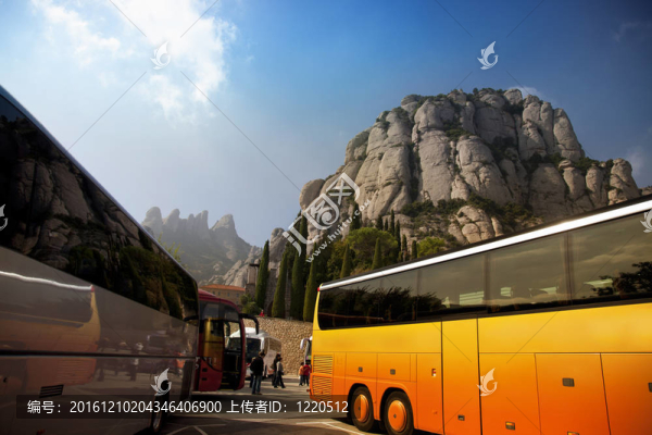旅游巴士