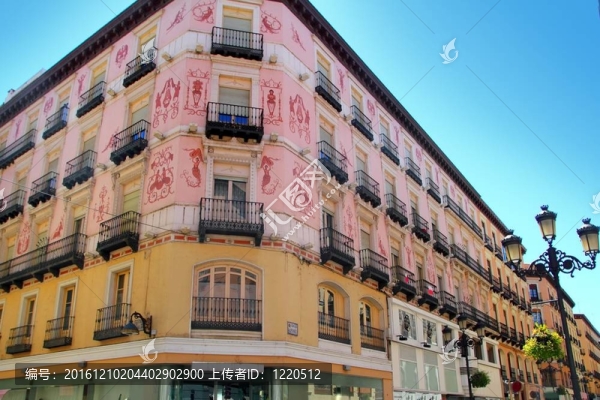 薩拉戈薩市西班牙阿方索我街多姿多彩的建筑