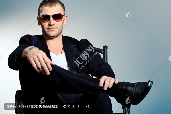 歹徒