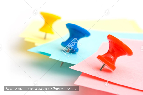 單釘紐扣