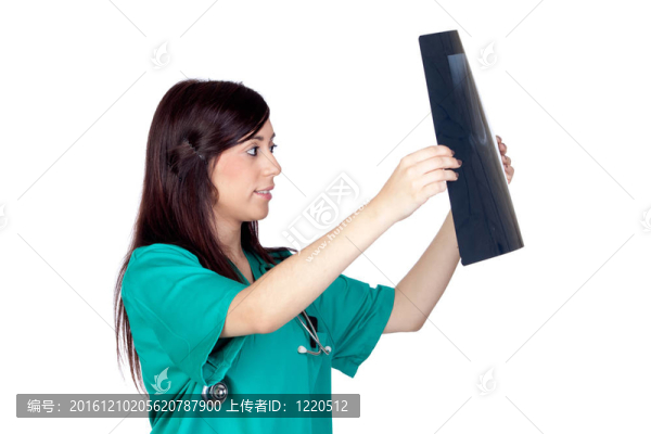 漂亮的黑發(fā)醫(yī)生用X線攝影