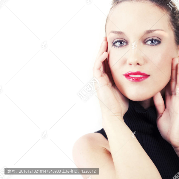 一個(gè)孤立背景的漂亮女人肖像