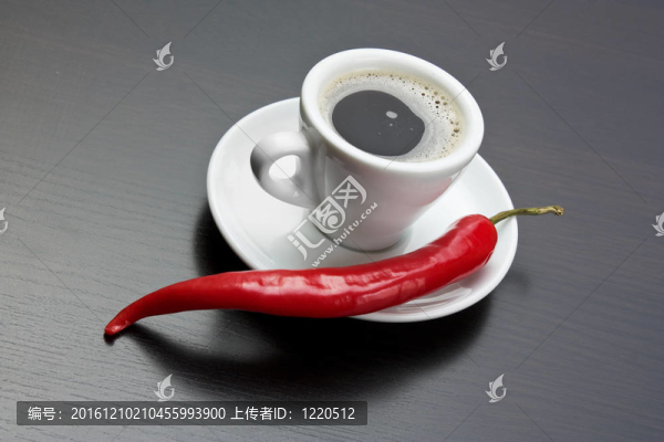 一杯黑咖啡