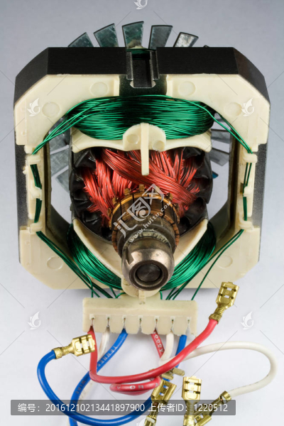 電機(jī)內(nèi)工作