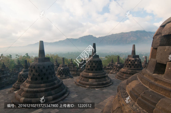 婆羅浮屠寺；印度尼西亞中心java；