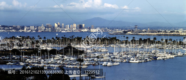 圣地亞哥；庇護(hù)島