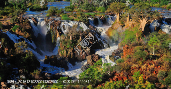 埃普帕瀑布全景；納米比亞