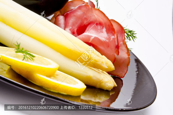 蘆筍；火腿和荷蘭醬