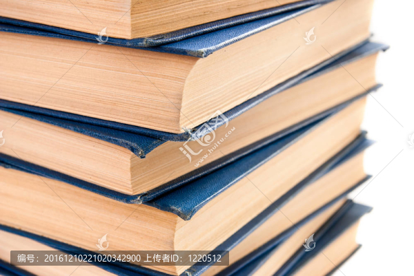 堆書