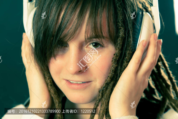 女孩聽