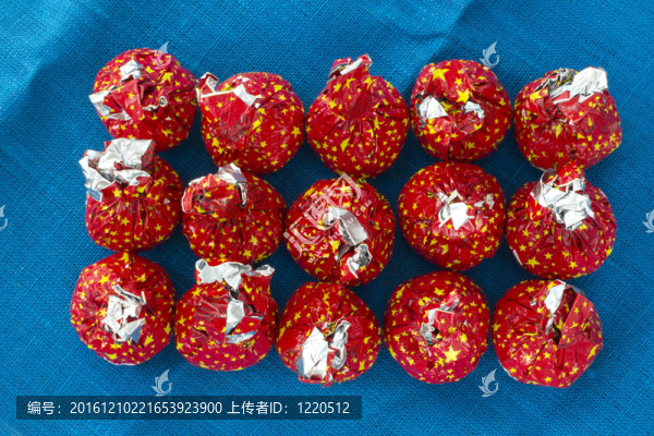 紅色封面巧克力