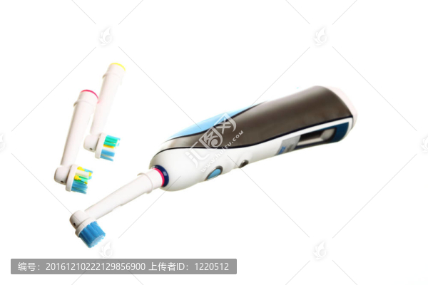 白色牙刷