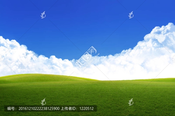 綠色田野和藍(lán)天白云