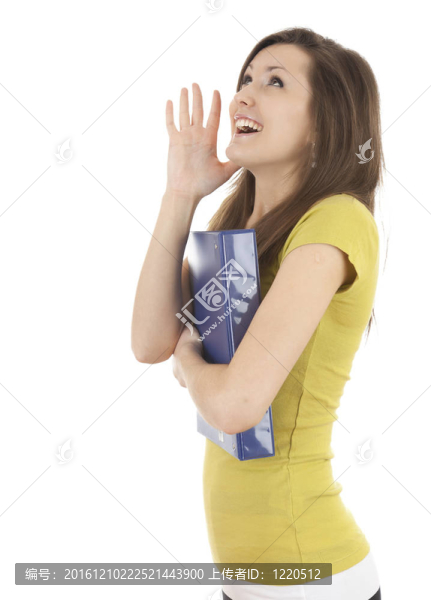 沸騰的年輕女子手靠近臉