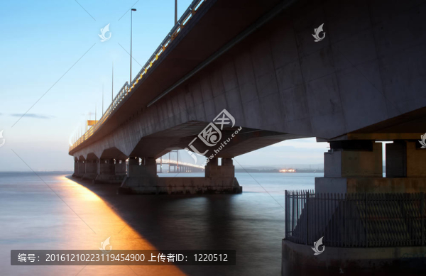 新的塞文橋