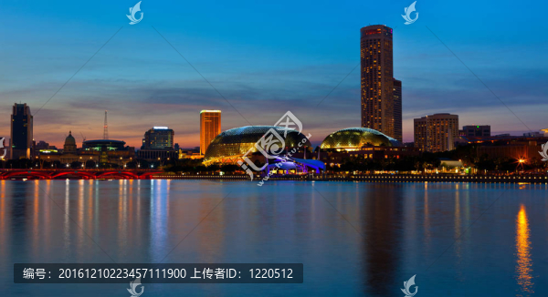 新加坡天際線的夜晚