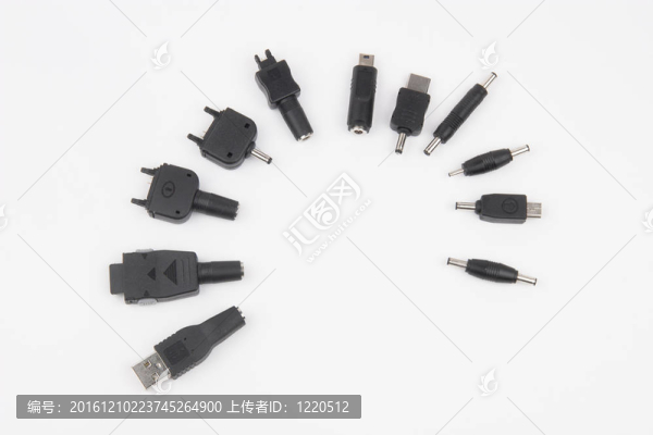 小小的黑色連接器