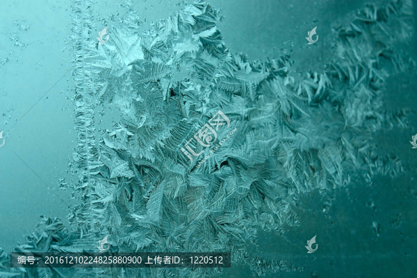 窗上的霜