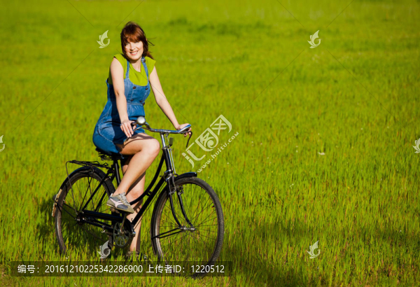享受著春天