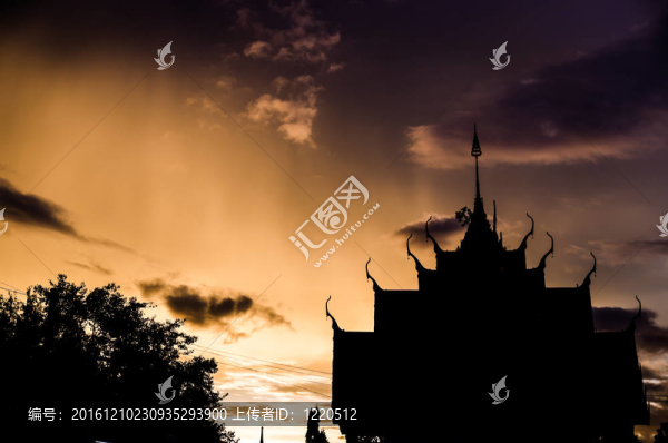 泰國(guó)寺廟和天空剪影