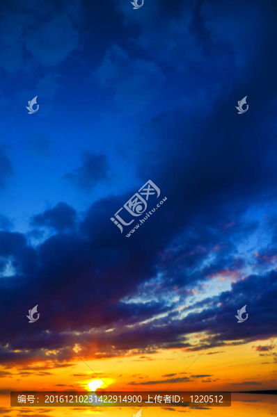 天空背景。