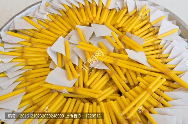 香；祭壇的蠟燭