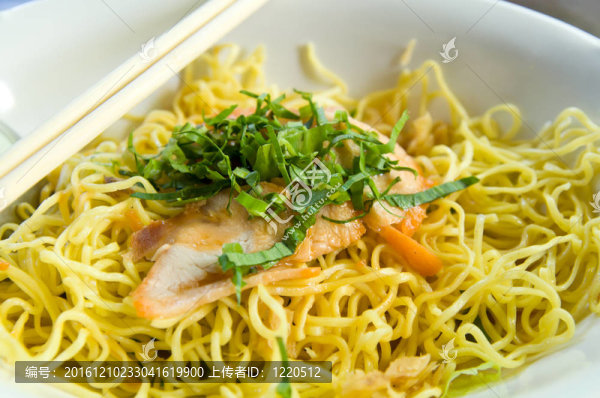 炒面條；Chow,mein；CH